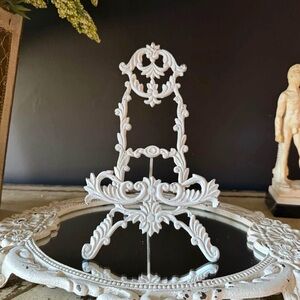 Ornate White Decorative Easel